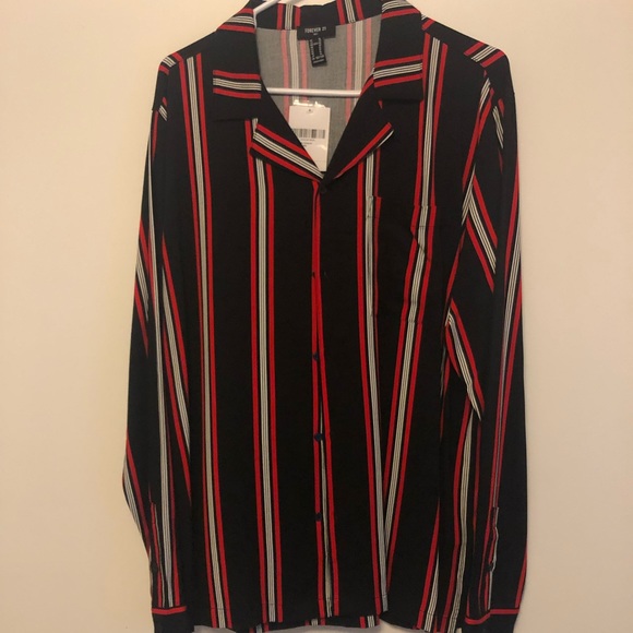 Button up Shirt - Picture 1 of 4